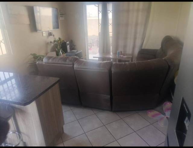 3 BEDROOM HOUSE FOR SALE IN SALFIN